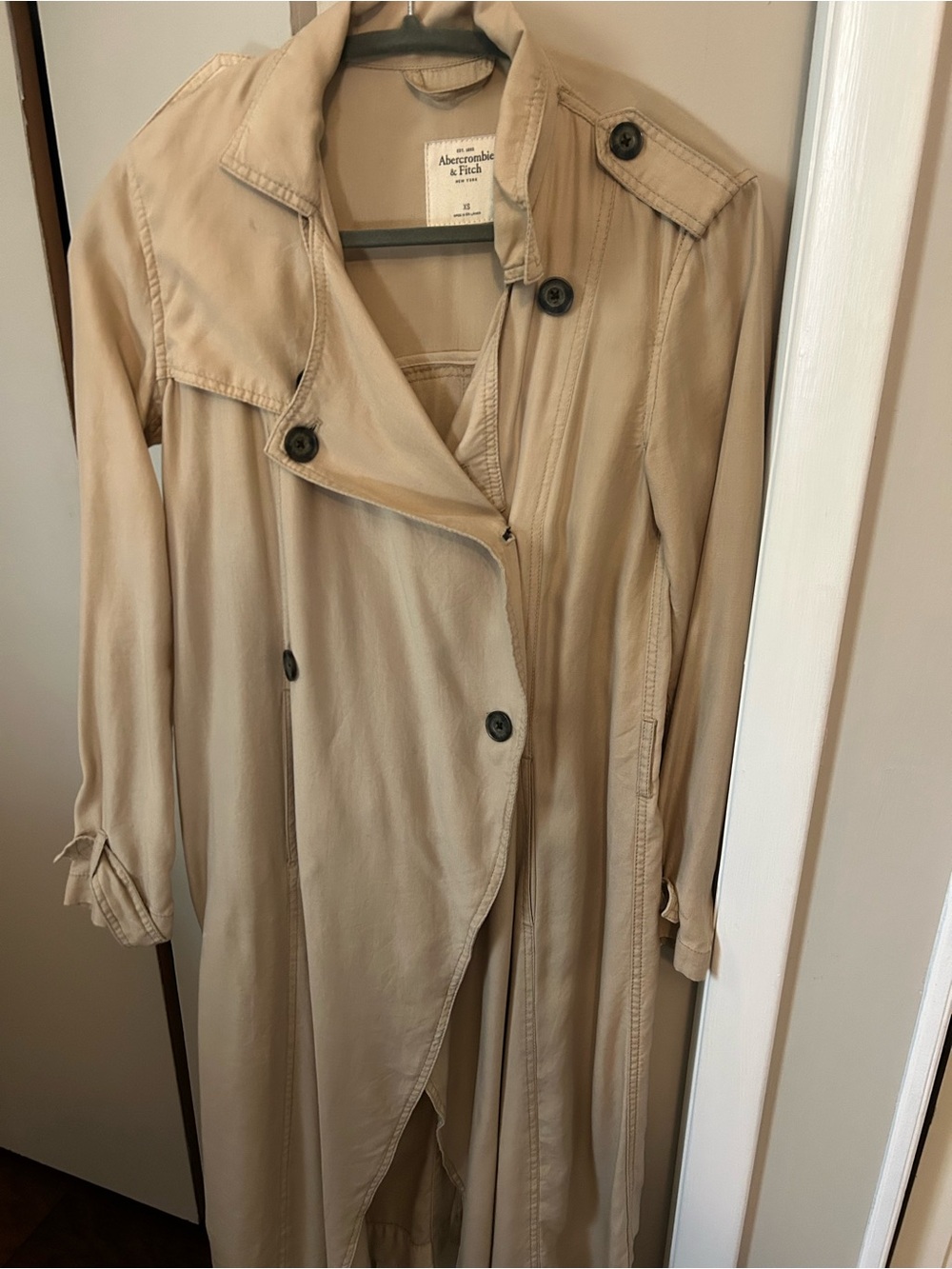 Abercrombie & Fitch Tan Double-Breasted Trench Coat